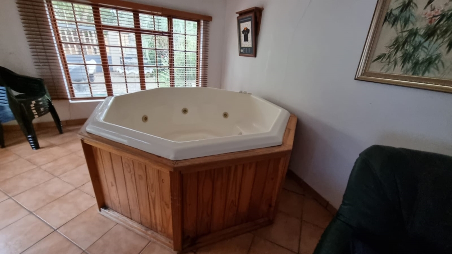 3 Bedroom Property for Sale in Potchefstroom South North West